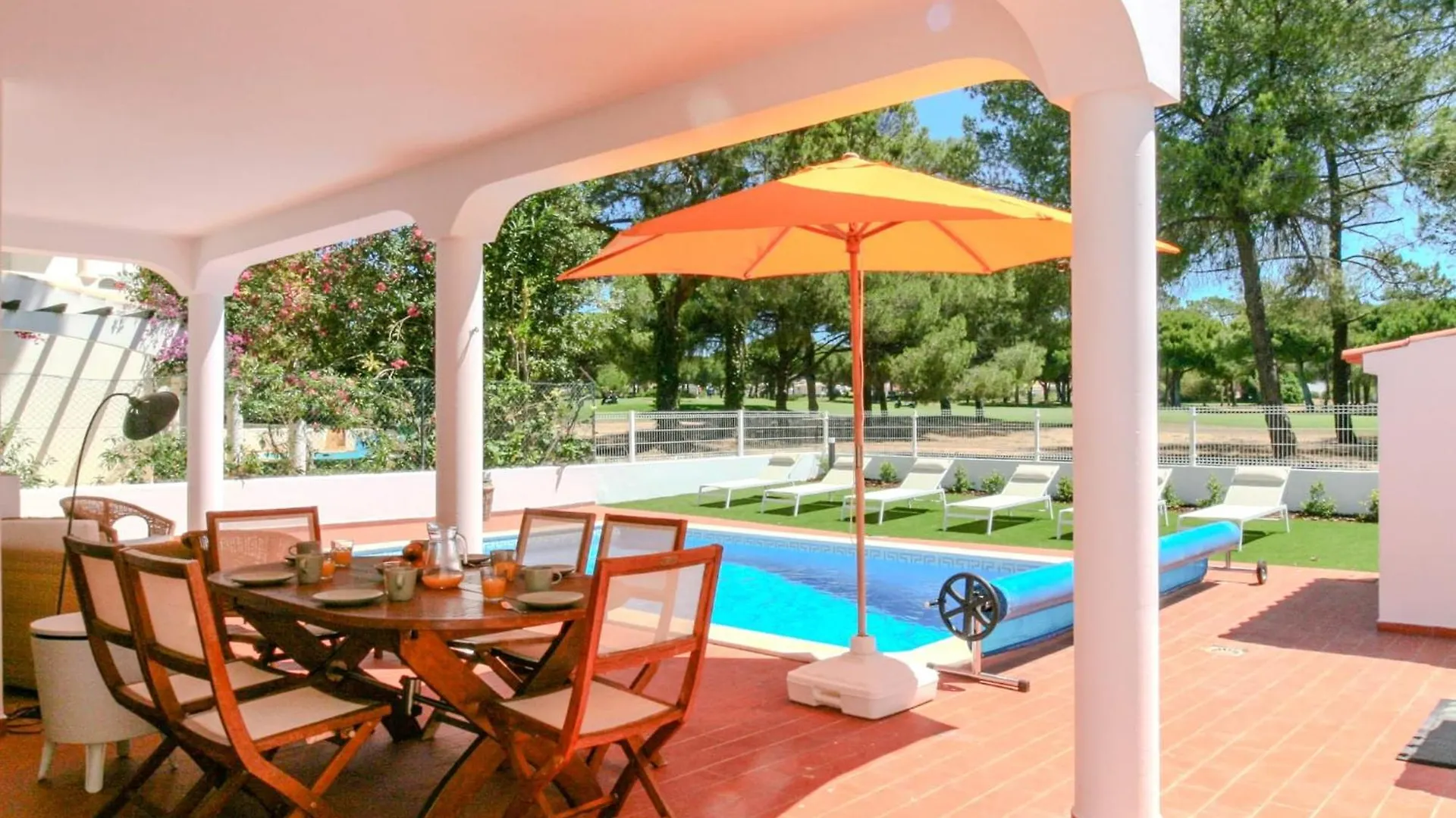 Flh Vilamoura Villa Cardona With Pool