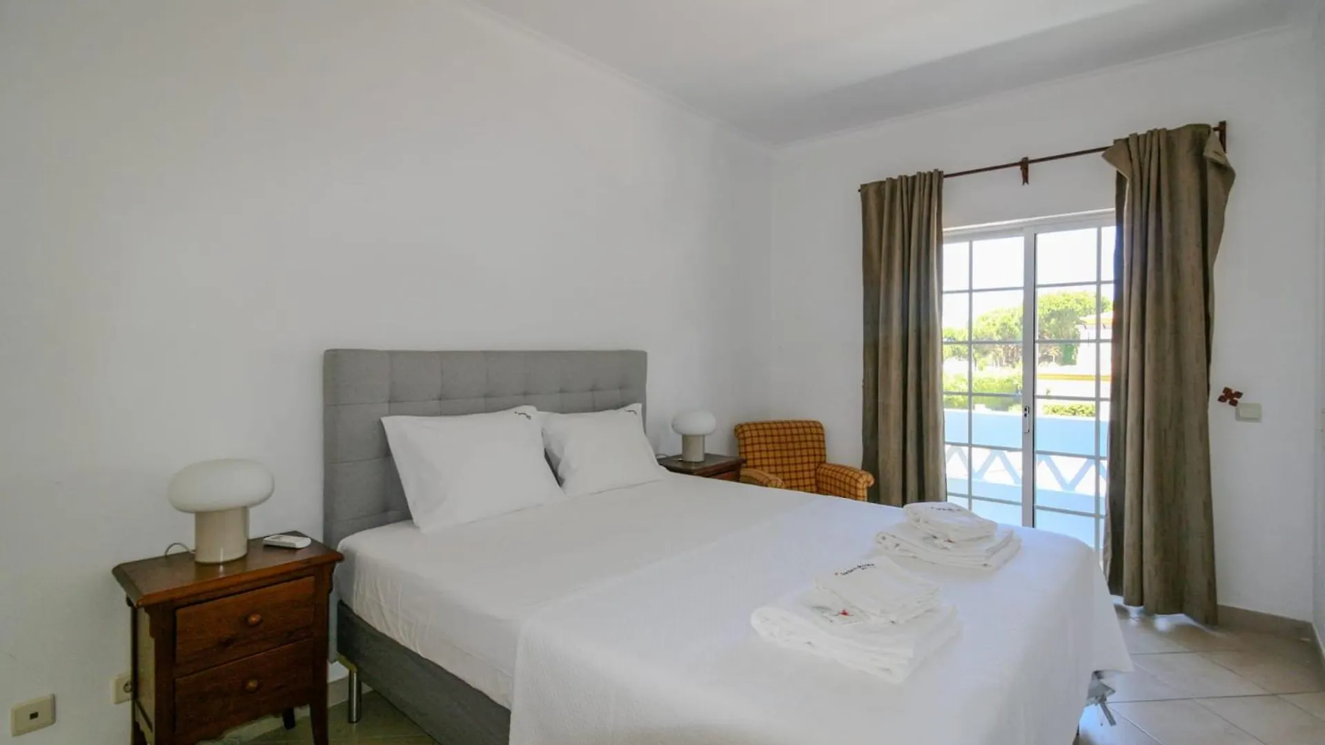 Flh Vilamoura Villa Cardona With Pool Portugal