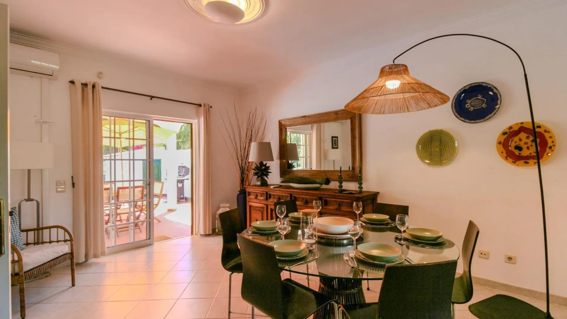 Flh Vilamoura Villa Cardona With Pool