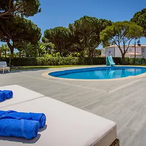 Portuguese Mansion Close To Marina, Golf And Beach. Vilamoura